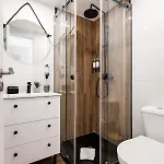 Essence Affittacamere 3*