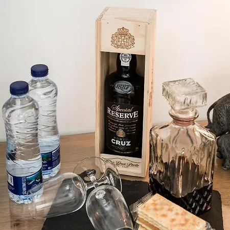 Essence Порту