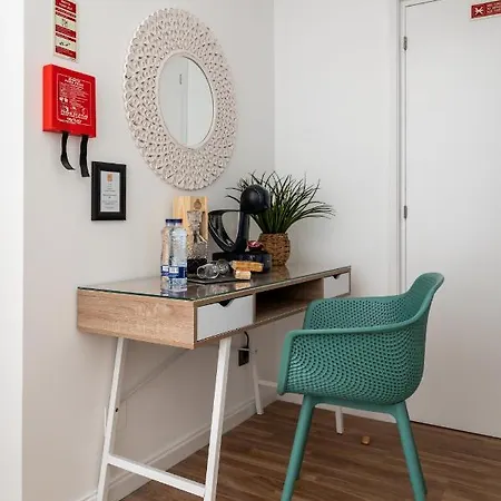 Essence Oporto